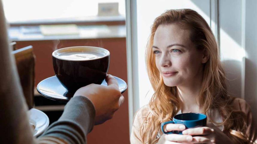 Êtes-vous sûr de boire votre café au bon moment ? Découvrez l'heure idéale d'après la science